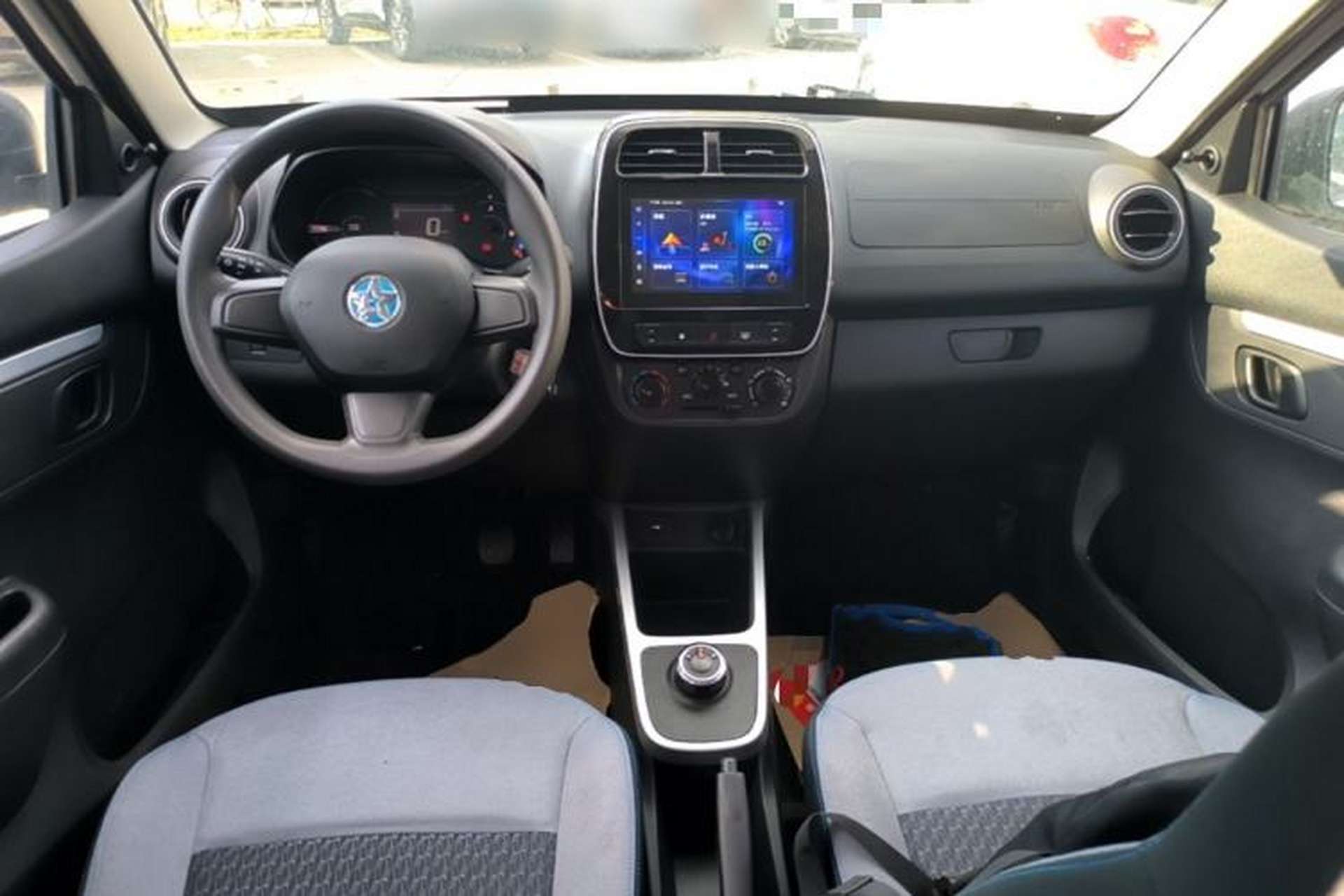 Used Venucia e30 2021 Elite Edition Center Console