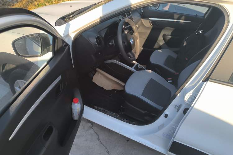Used Venucia e30 2021 Elite Edition Driver Seat