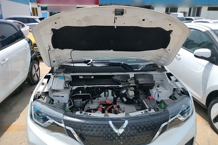 Used Venucia e30 2021 Elite Edition Engine Bay