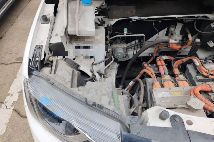 Used Venucia e30 2021 Elite Edition Engine Bay Right