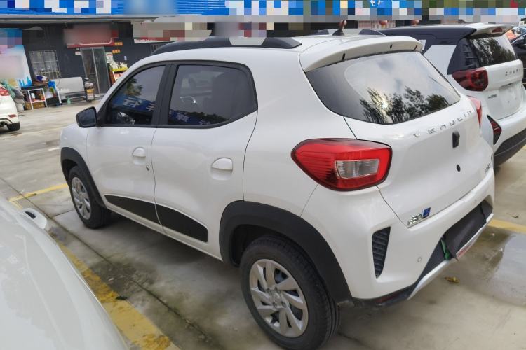 Used Venucia e30 2021 Elite Edition Exterior 3