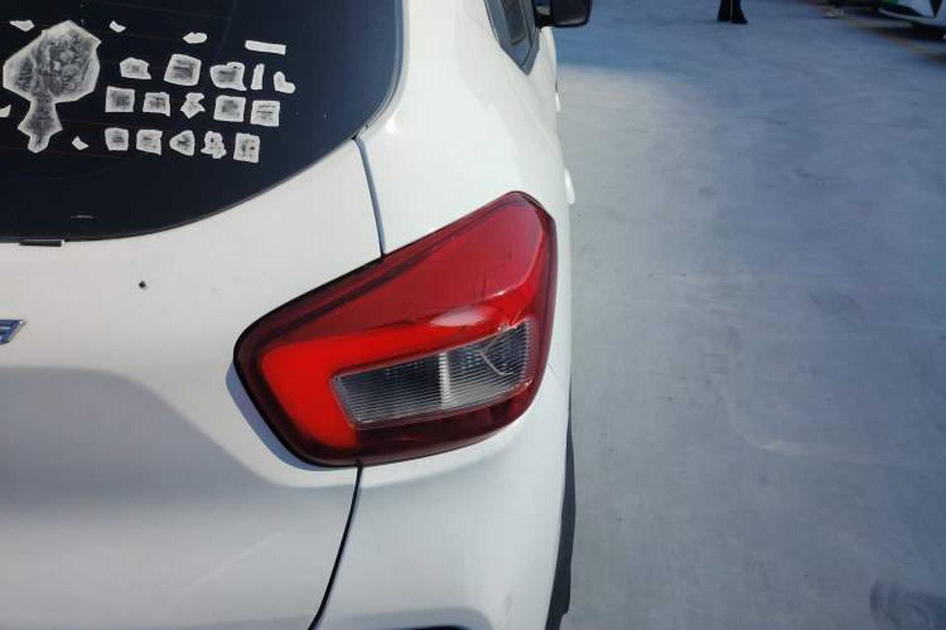 Used Venucia e30 2021 Elite Edition Exterior 3