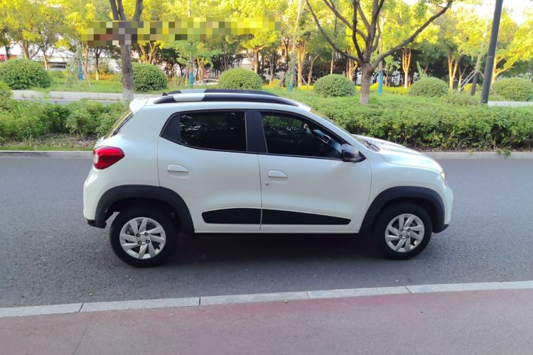 Used Venucia e30 2021 Elite Edition Exterior 3