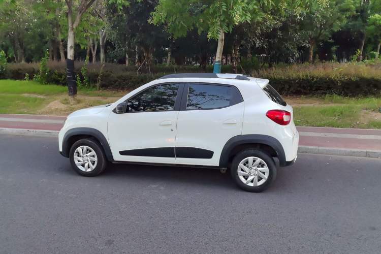 Used Venucia e30 2021 Elite Edition Exterior 7
