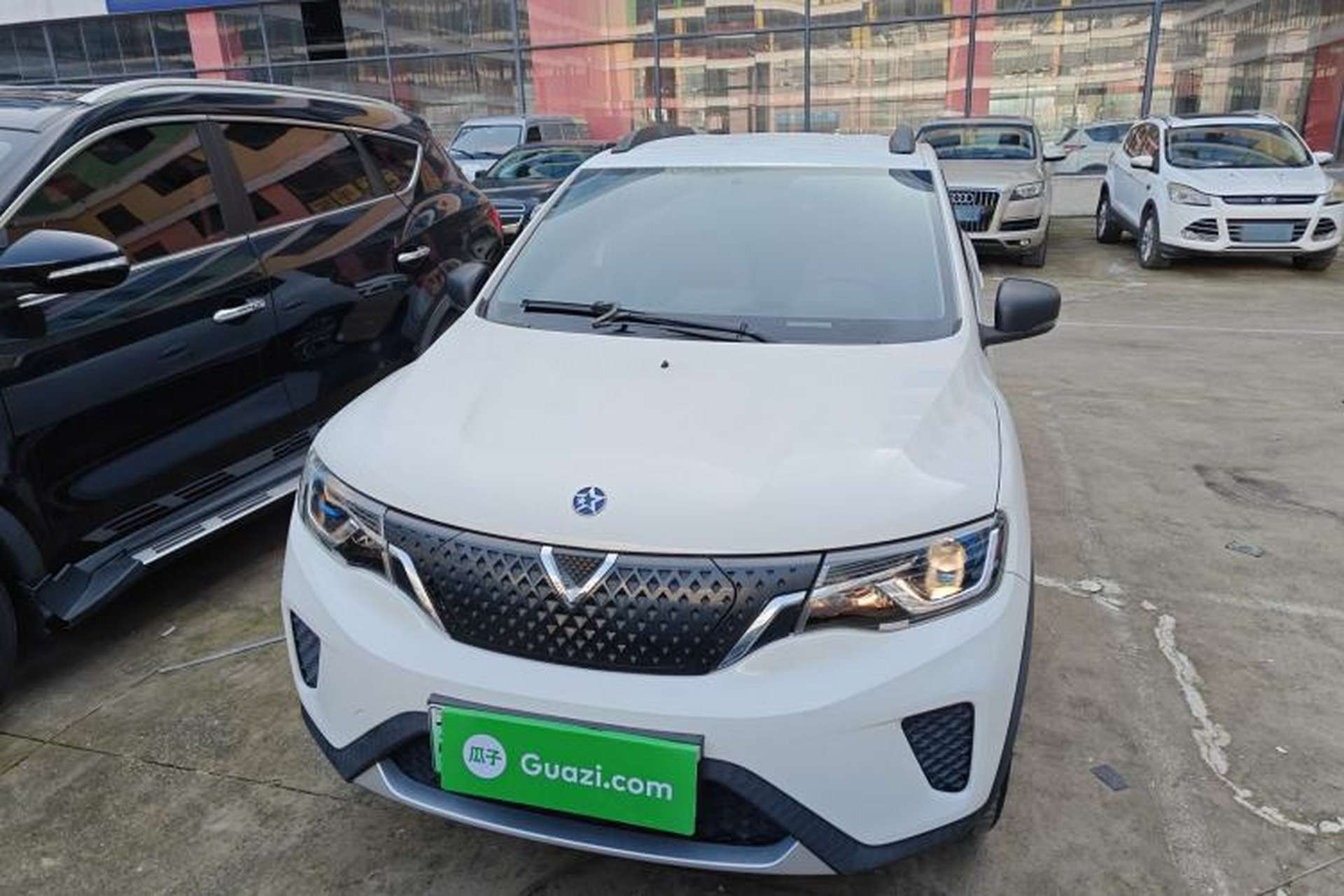Used Venucia e30 2021 Elite Edition Front