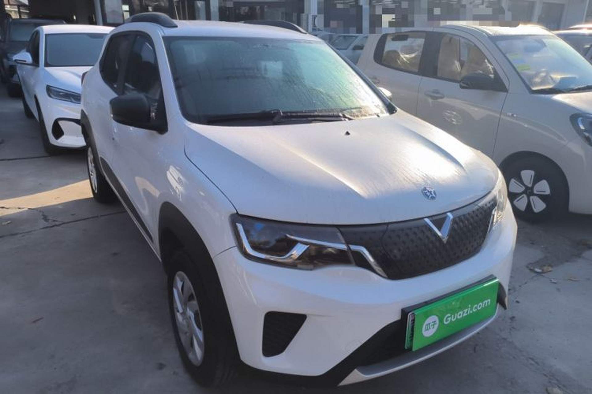 Used Venucia e30 2021 Elite Edition Front Right 45 Deg