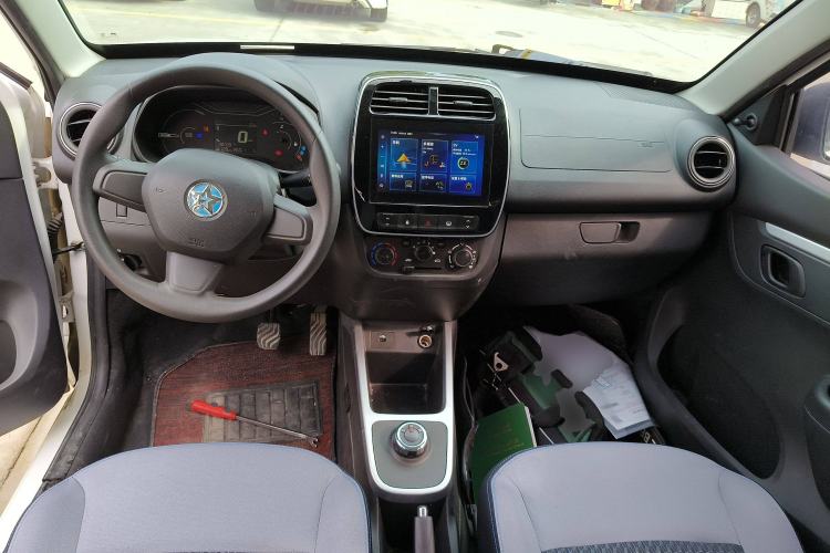 Used Venucia e30 2021 Elite Edition Interior 2