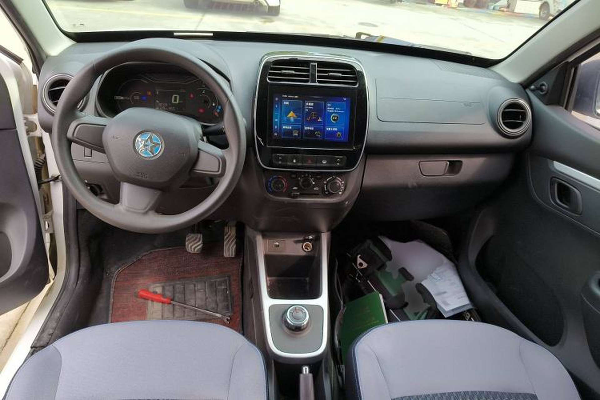 Used Venucia e30 2021 Elite Edition Interior 2
