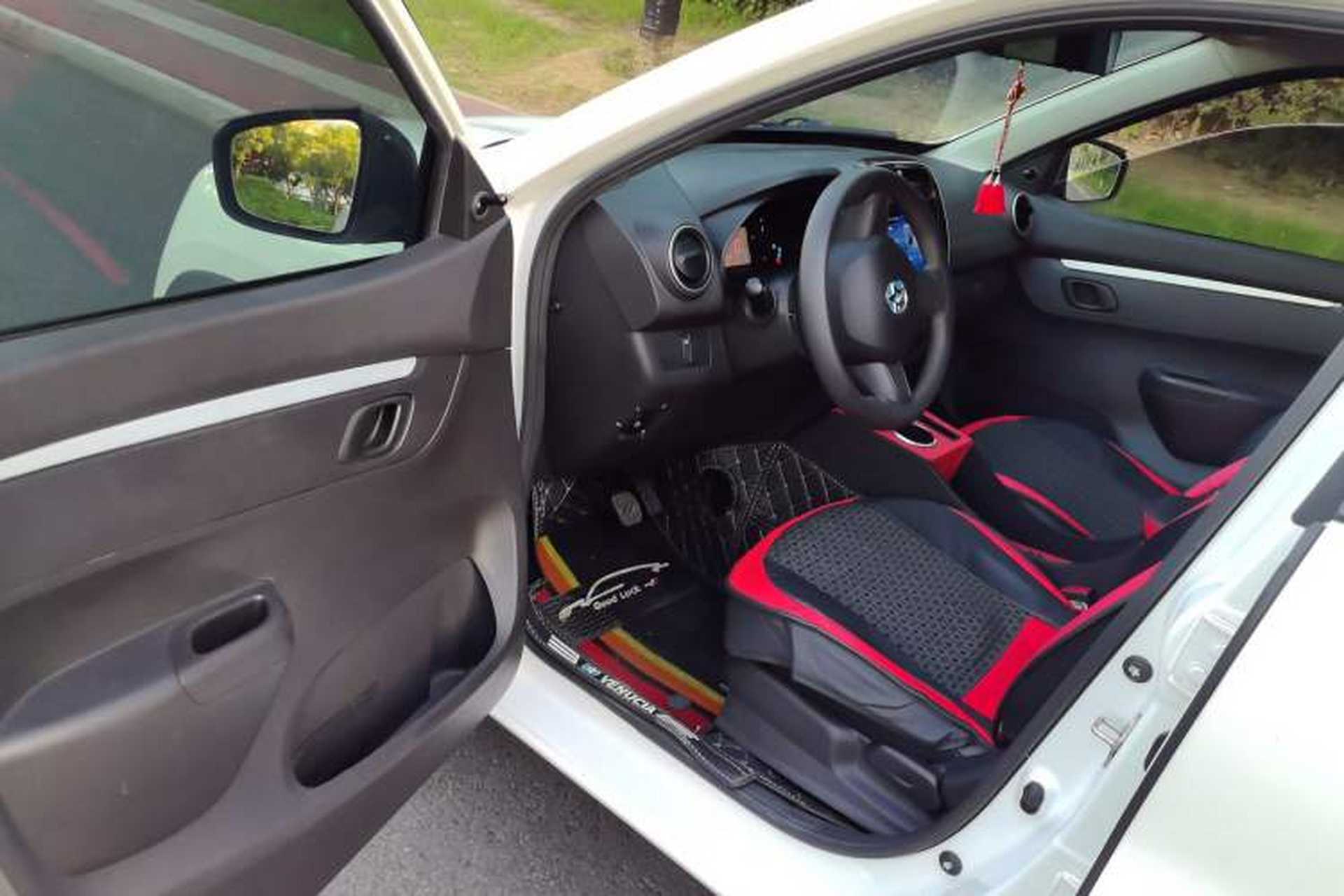 Used Venucia e30 2021 Elite Edition Interior 2
