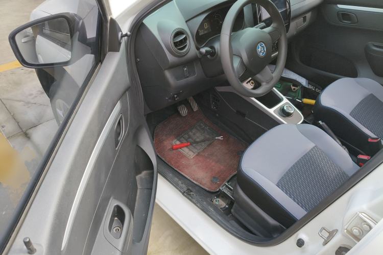 Used Venucia e30 2021 Elite Edition Interior 3