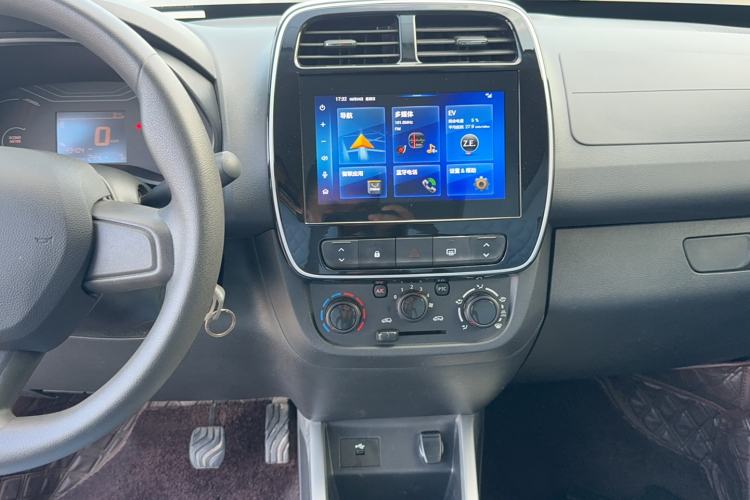 Used Venucia e30 2021 Elite Edition Interior 6