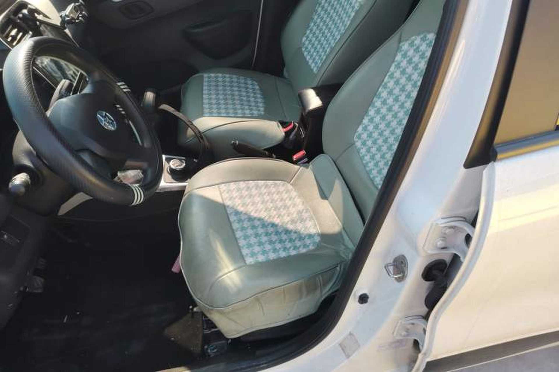 Used Venucia e30 2021 Elite Edition Left Front Seat