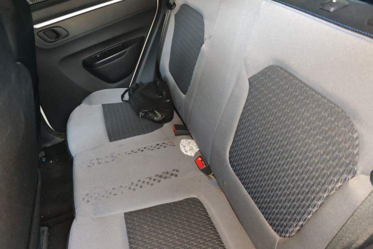 Used Venucia e30 2021 Elf Edition Left Rear Seat