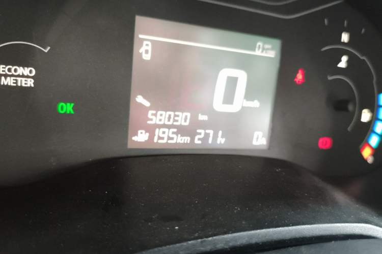 Used Venucia e30 2021 Revised Elite Edition Odometer Close Up