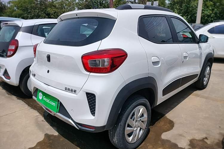 Used Venucia e30 2021 Elite Edition Rear Right 45 Deg