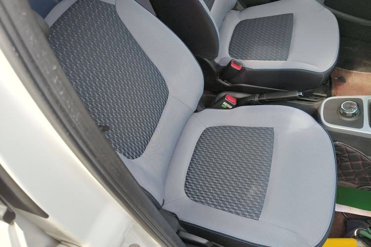 Used Venucia e30 2021 Elite Edition Right Front Seat