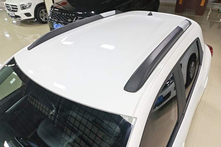 Used Venucia e30 2021 Elite Edition Roof