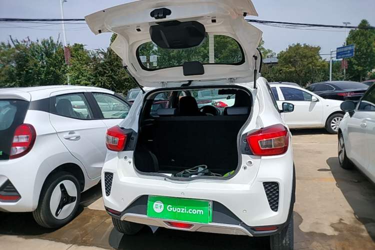 Used Venucia e30 2021 Elite Edition Trunk