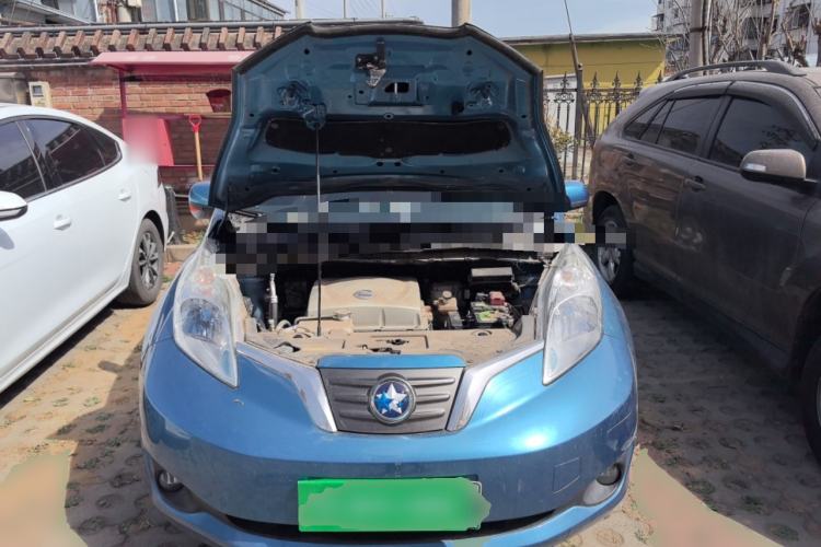 Used Venucia Leaf 2014 Navigation Version 6.6 KW Engine Bay