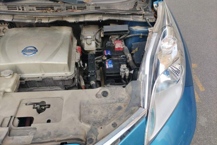 Used Venucia Leaf 2014 Navigation Version 6.6 KW Engine Bay Left