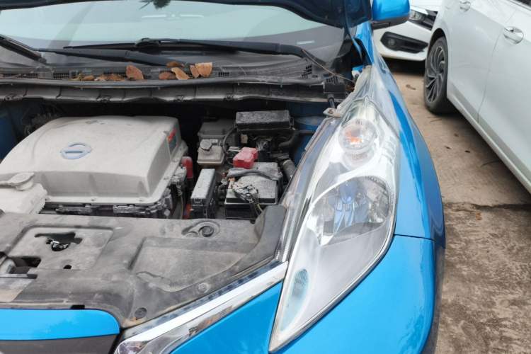 Used Venucia Leaf 2014 Navigation Version 6.6 KW Engine Bay Left