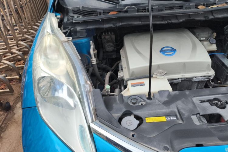 Used Venucia Leaf 2014 Lingfeng Edition 6.6 KW Engine Bay Right