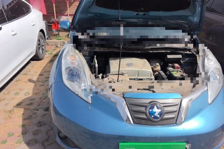 Used Venucia Leaf 2014 Navigation Version 6.6 KW Engine Bay Right
