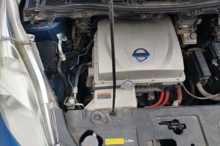 Used Venucia Leaf 2014 Navigation Version 6.6 KW Engine Bay Right