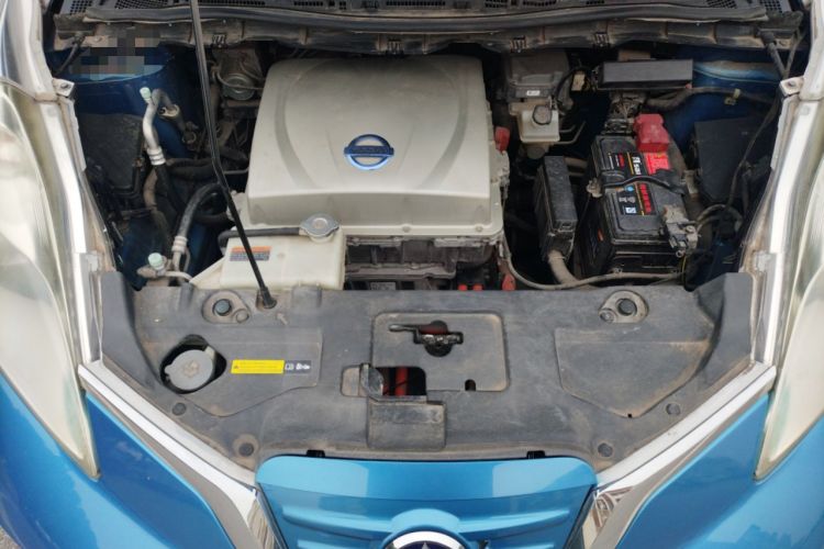Used Venucia Leaf 2014 Navigation Version 6.6 KW Engine Bay