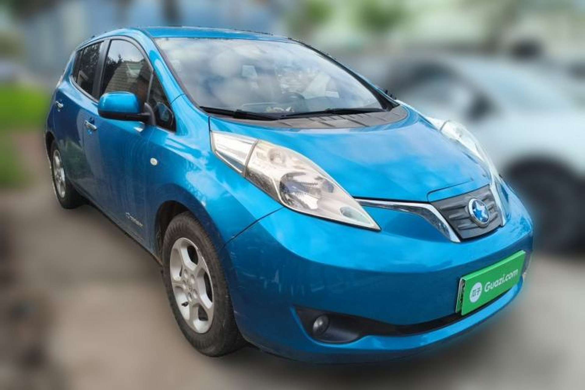 Used Venucia Leaf 2014 Lingfeng Edition 6.6 KW Front Right 45 Deg