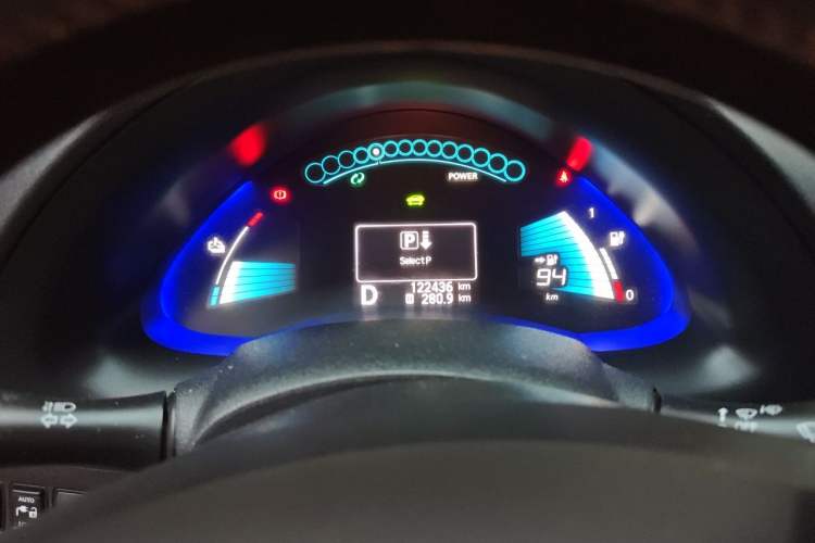 Used Venucia Leaf 2014 Lingfeng Edition 3.6KW Instrument Cluster