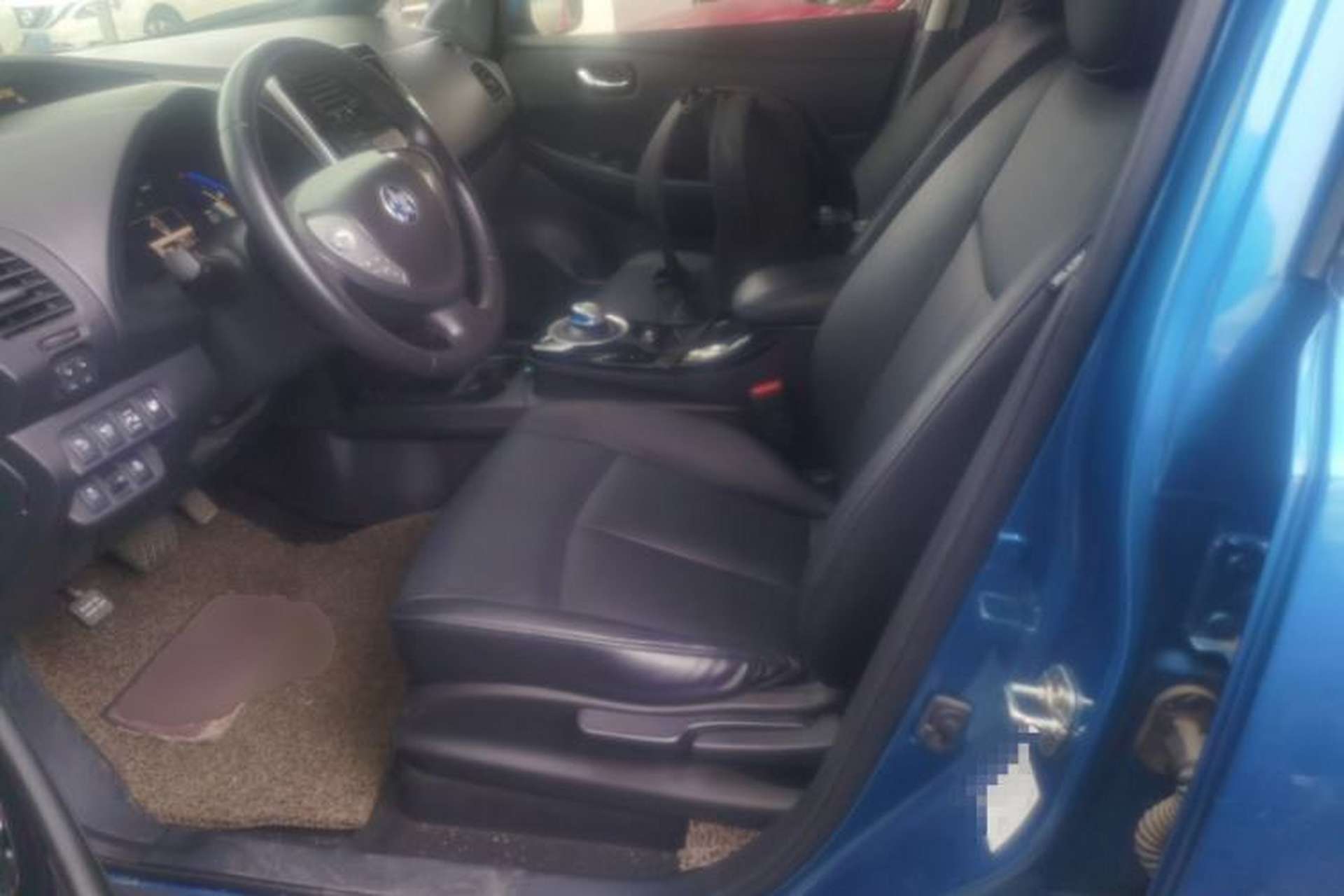 Used Venucia Leaf 2014 Navigation Version 6.6 KW Left Front Seat