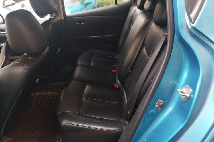 Used Venucia Leaf 2014 Navigation Version 6.6 KW Left Rear Seat