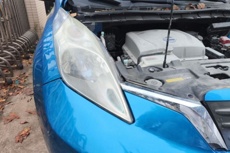Used Venucia Leaf 2014 Navigation Version 6.6 KW Right Front Headlight