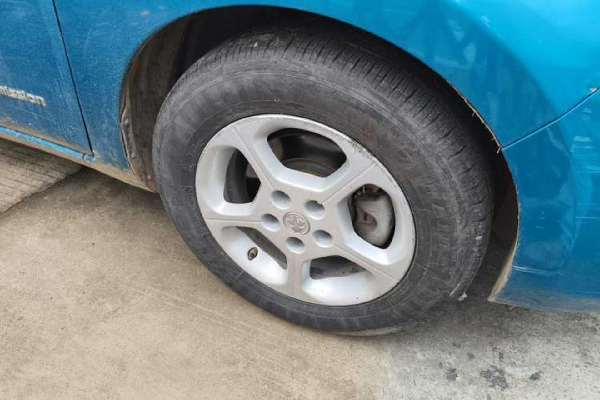 Used Venucia Leaf 2014 Lingfeng Edition 6.6 KW Right Front Wheel Hub