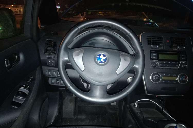 Used Venucia Leaf 2014 Lingfeng Edition 6.6 KW Steering Wheel
