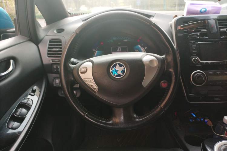 Used Venucia Leaf 2014 Navigation Version 6.6 KW Steering Wheel