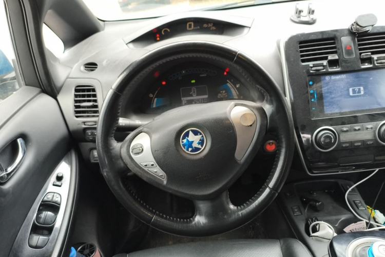 Used Venucia Leaf 2014 Navigation Version 6.6 KW Steering Wheel