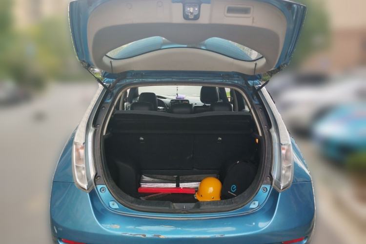 Used Venucia Leaf 2014 Navigation Version 6.6 KW Trunk