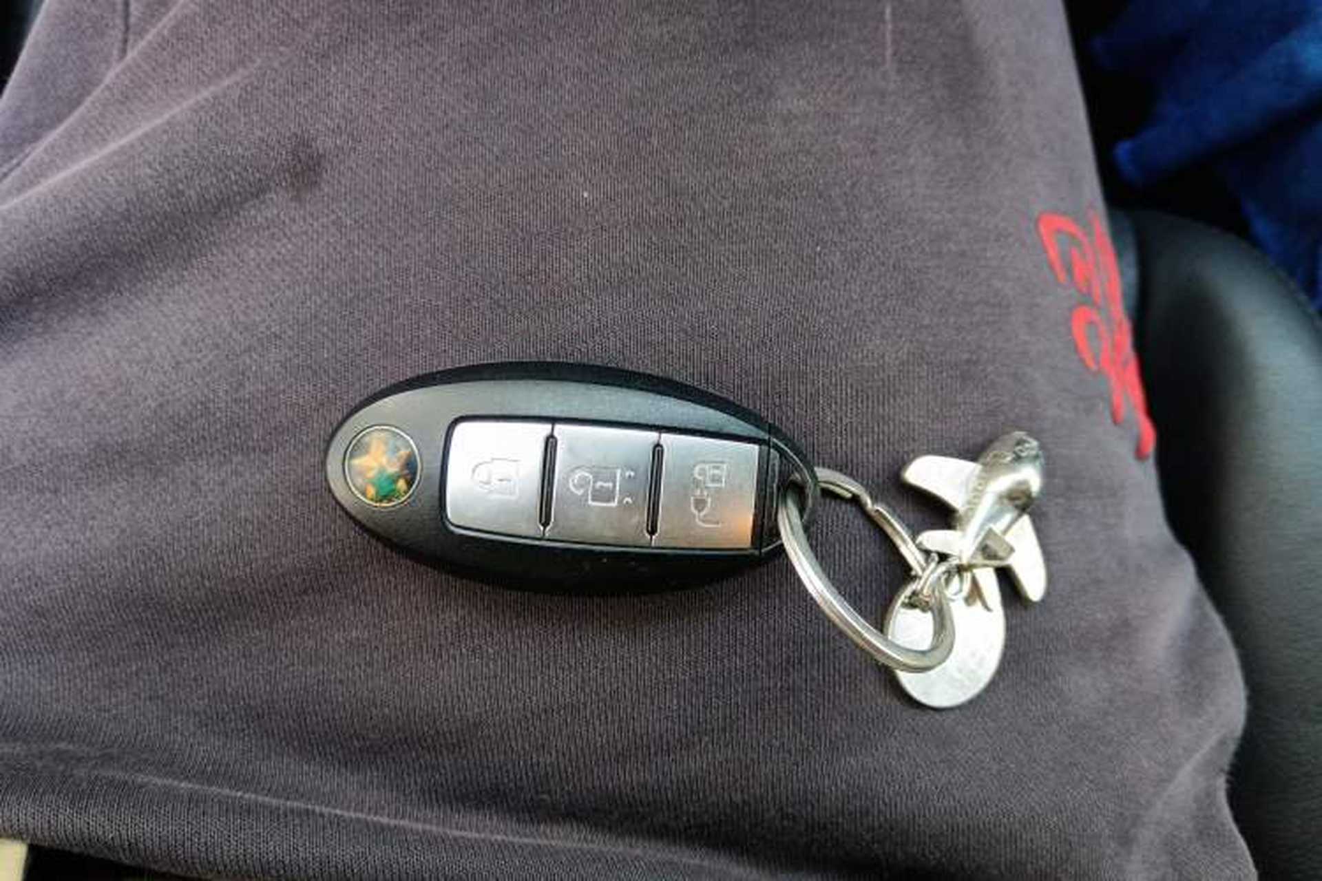 Used Venucia Leaf 2014 Navigation Version 6.6 KW Vehicle Key