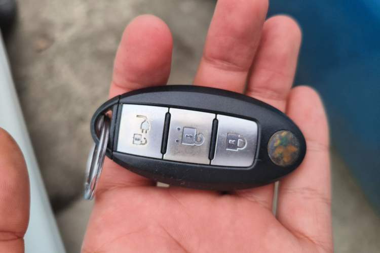 Used Venucia Leaf 2014 Navigation Version 6.6 KW Vehicle Key