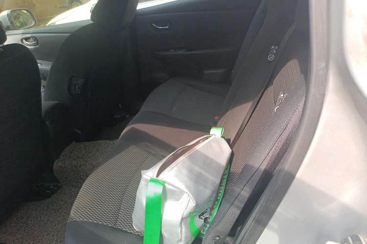 Used Venucia Leaf 2014 Lingfeng Edition 3.6KW Left Rear Seat