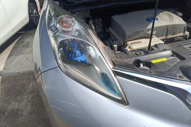 Used Venucia Leaf 2014 Lingfeng Edition 3.6KW Right Front Headlight