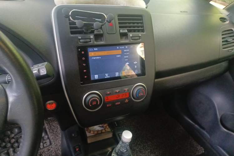 Used Venucia Leaf 2014 Lingfeng Edition 6.6 KW Audio And AC Panel