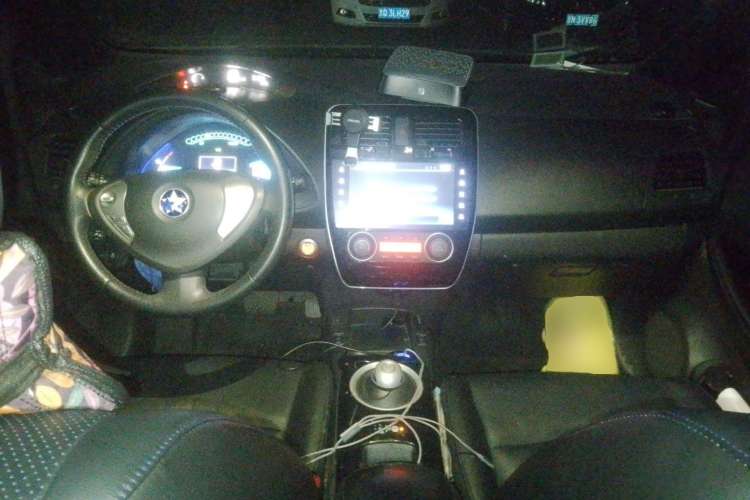 Used Venucia Leaf 2014 Navigation Version 6.6 KW Center Console