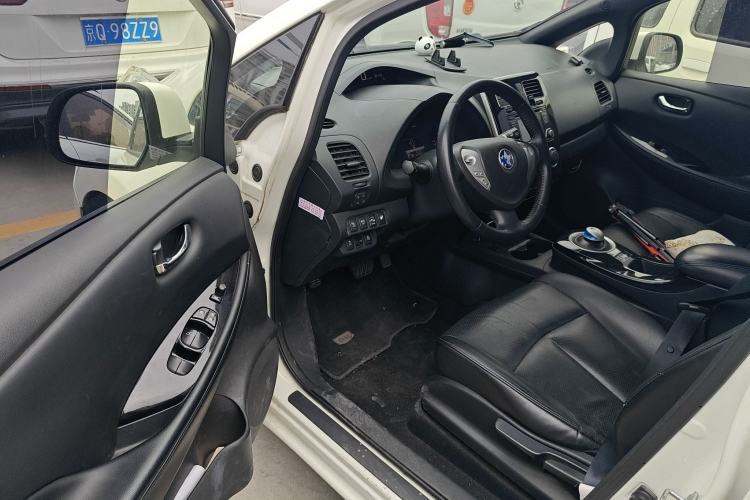 Used Venucia Leaf 2014 Navigation Version 6.6 KW Driver Seat