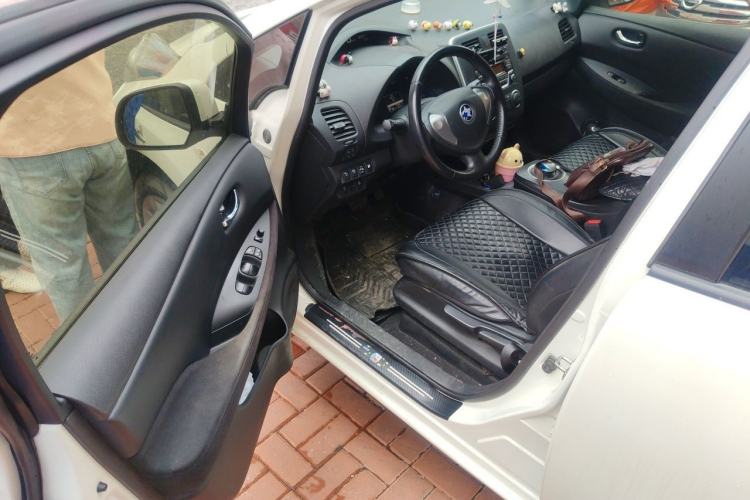 Used Venucia Leaf 2014 Lingfeng Edition 6.6 KW Driver Seat