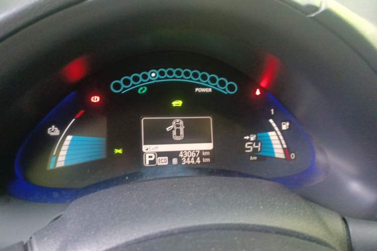 Used Venucia Leaf 2014 Lingfeng Edition 6.6 KW Instrument Cluster