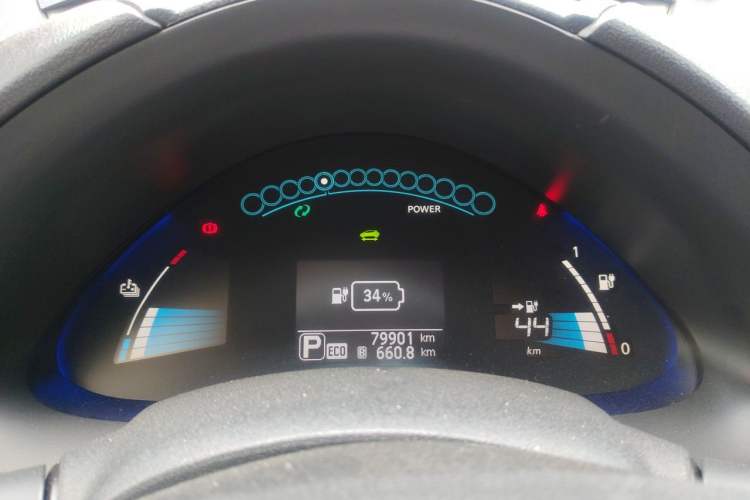 Used Venucia Leaf 2014 Lingfeng Edition 6.6 KW Instrument Cluster