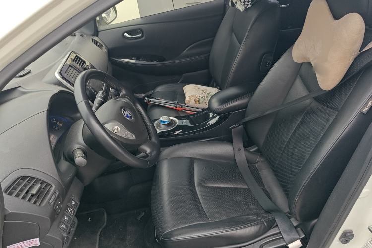Used Venucia Leaf 2014 Navigation Version 6.6 KW Left Front Seat
